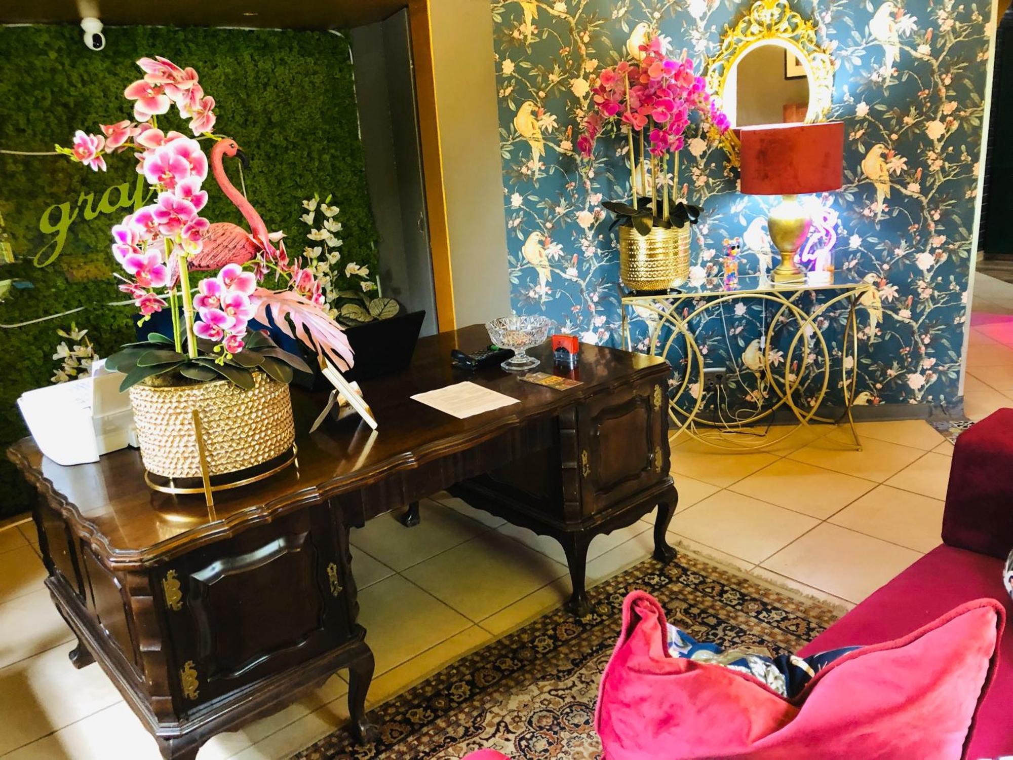 Grafiti Boutique Hotel Bela-Bela Eksteriør bilde